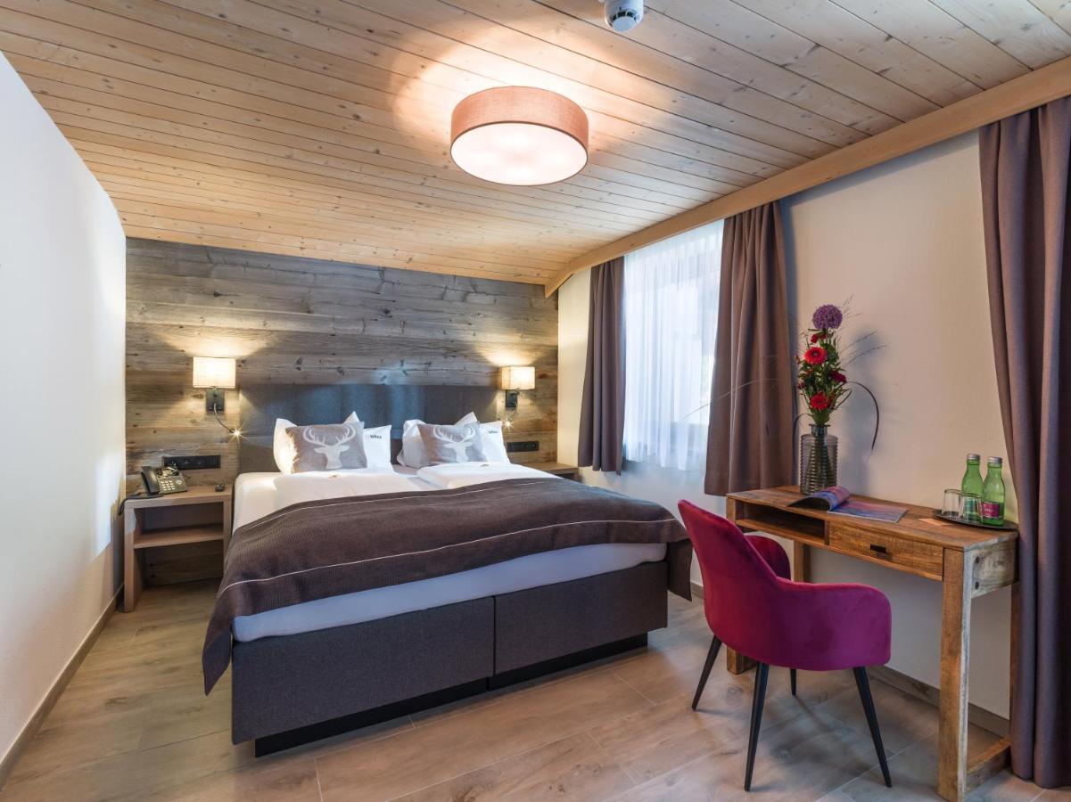 Hotel BLIZZ Finkenberg Buitenkant foto
